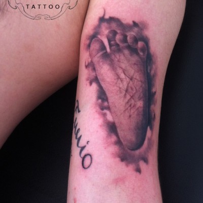 Tatuaj Realistic, Tatuaje bucuresti, tatuaje, tatuaj mana, tattoo